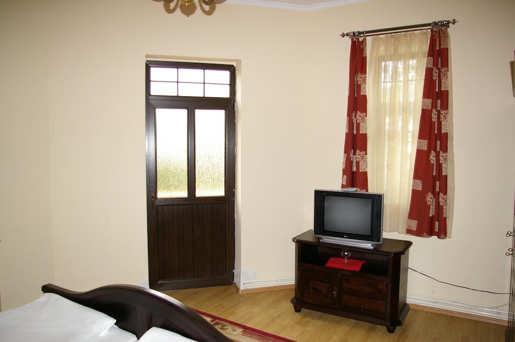 Pensiunea Onix Fagaras Exterior photo